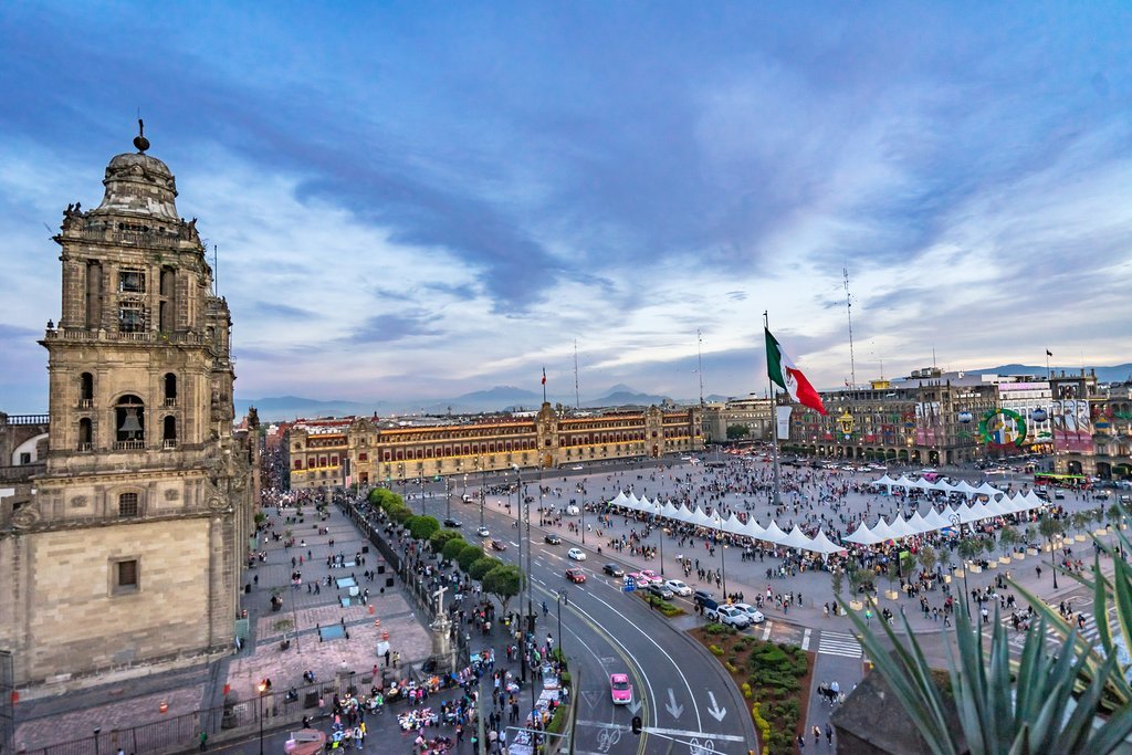 Wander Mexico City_s Vibrant Streets